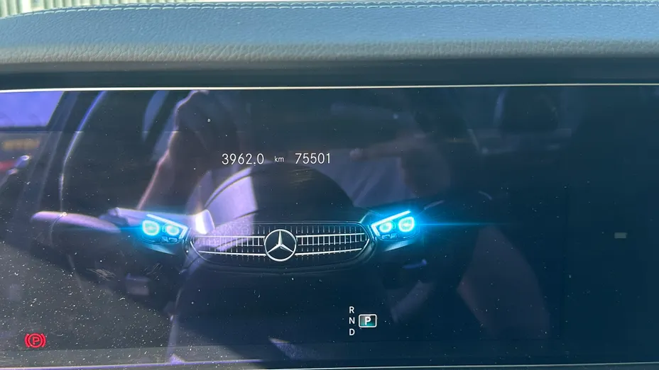 MERCEDES-BENZ E Klasa E 220 d 4-Matic