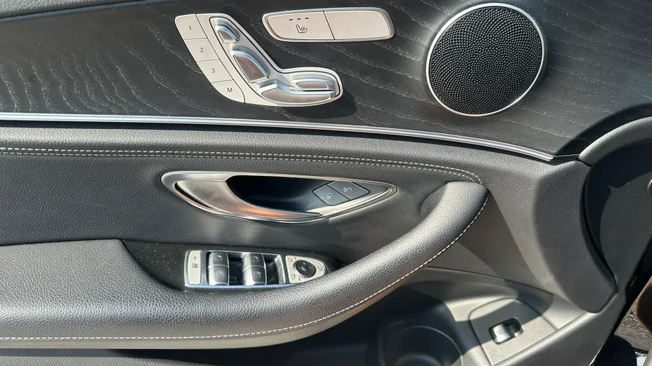 MERCEDES-BENZ E Klasa E 220 d 4-Matic