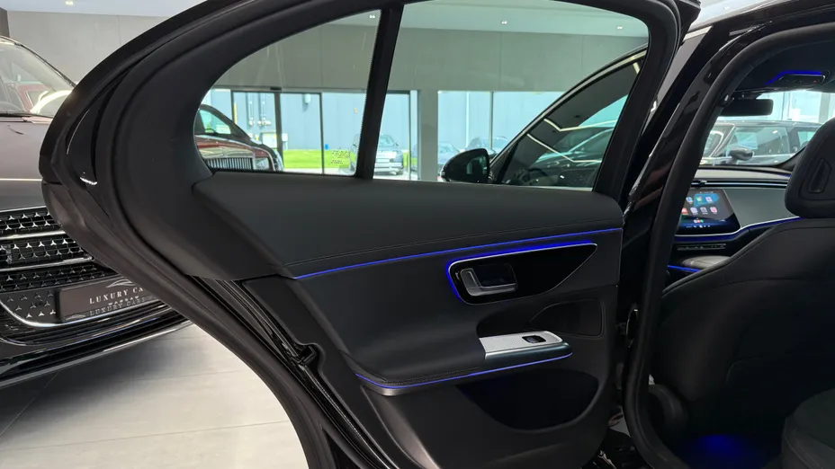 MERCEDES-BENZ E Klasa E 220 d 4-Matic AMG