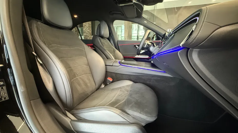 MERCEDES-BENZ E Klasa E 220 d 4-Matic AMG