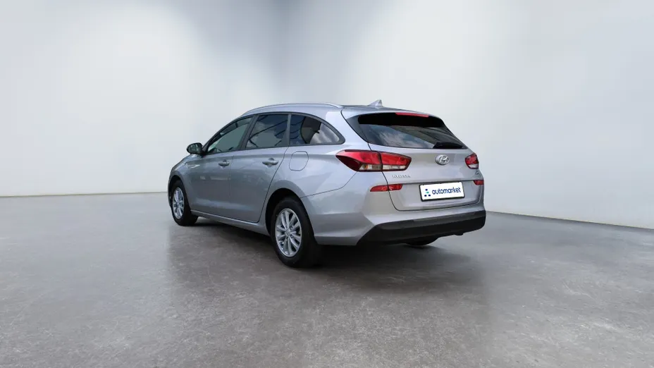 HYUNDAI i30 i30 1.5 DPI Classic +