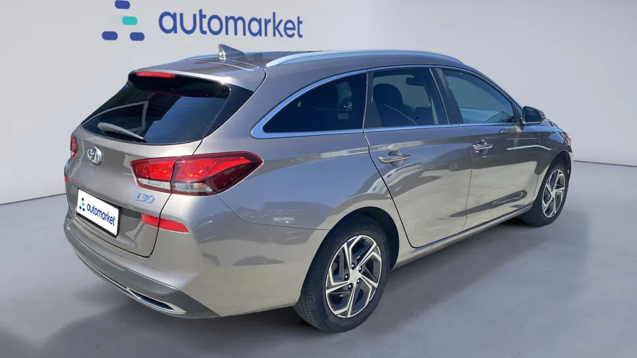 HYUNDAI i30 i30 1.5 DPI Comfort