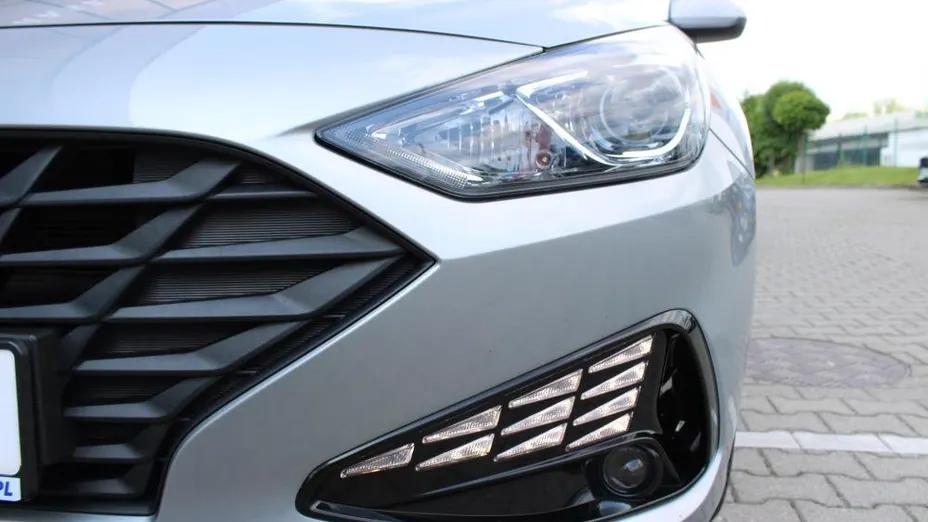 HYUNDAI i30 i30 1.5 DPI Classic +