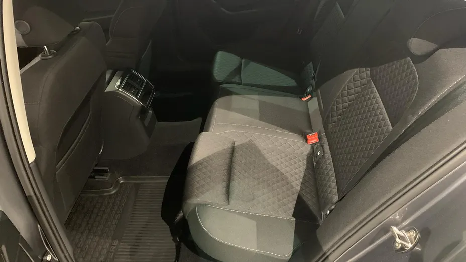 SKODA Superb Superb 1.5 TSI Ambition DSG