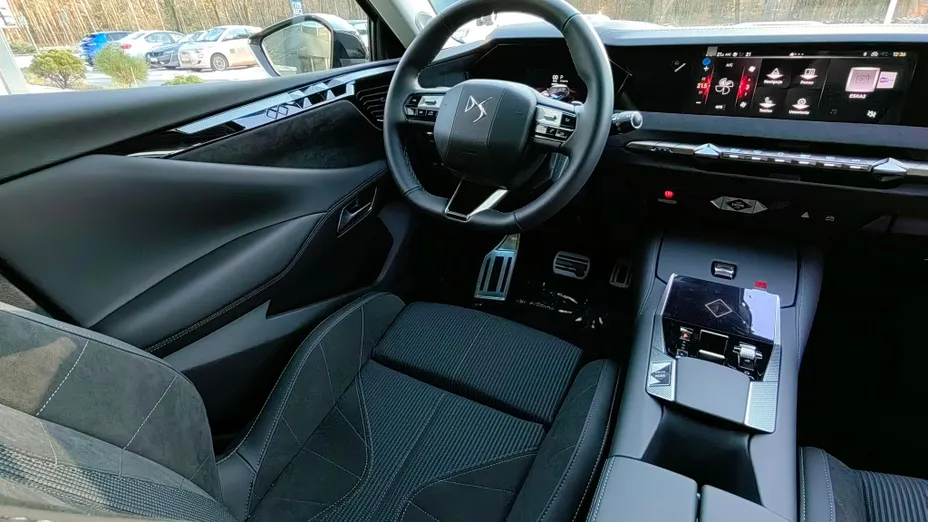 DS DS4 DS 4 1.2 PureTech Étoile Alcantara aut Nowy