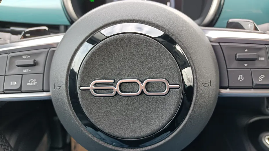 FIAT 600 600 1.2 Turbo Hybrid eDCT Nowy