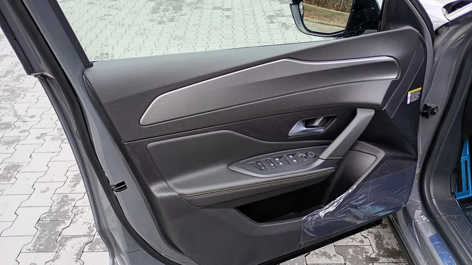 PEUGEOT 408 408 1.2 PureTech mHEV GT S&S e-DSC6 Nowy