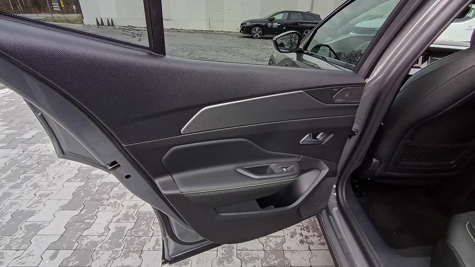 PEUGEOT 408 408 1.2 PureTech mHEV GT S&S e-DSC6 Nowy
