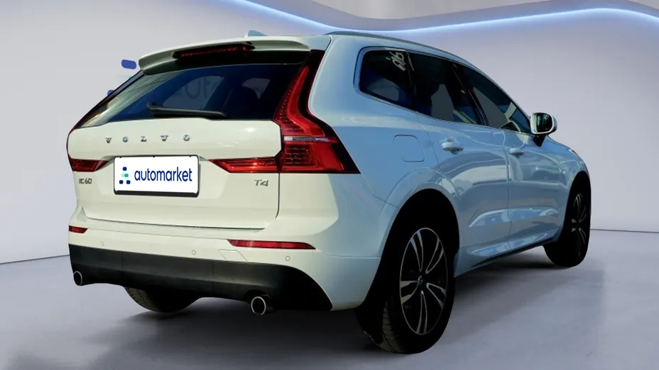 VOLVO XC60 XC60 T4 Momentum Pro aut