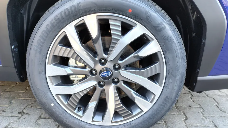 SUBARU Forester Forester 2.0i-L Platinum (EyeSight) Lineartronic