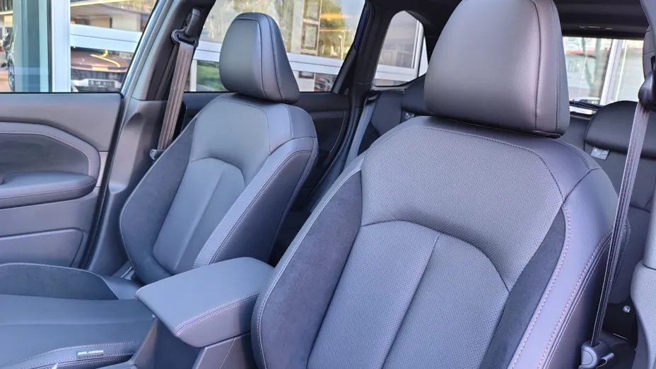 SUBARU Forester Forester 2.0i-L Platinum (EyeSight) Lineartronic