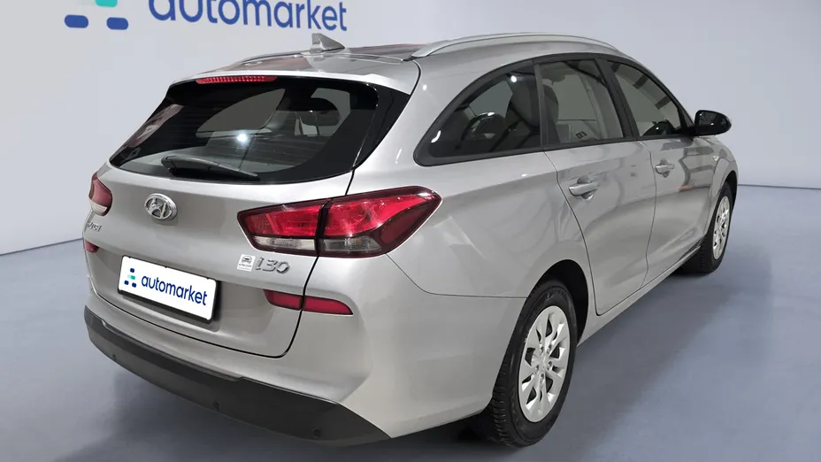HYUNDAI i30 i30 1.5 DPI Classic +