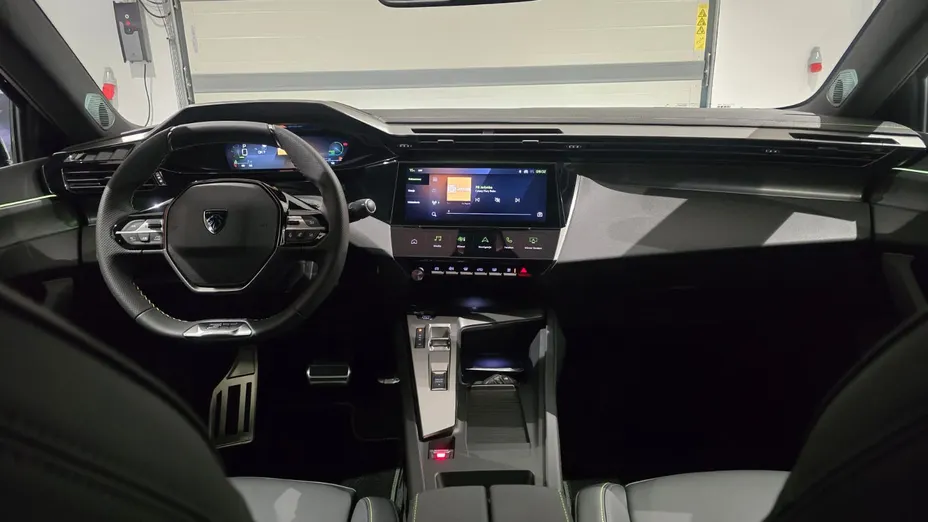 PEUGEOT 408 408 1.2 PureTech mHEV GT S&S e-DSC6 Nowy