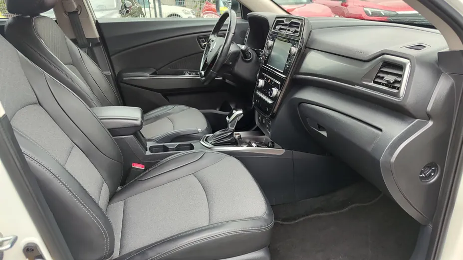 KGM / SSANGYONG Tivoli Automat rej.2020rok Tivoli 1.5 T-GDI Sapphire aut