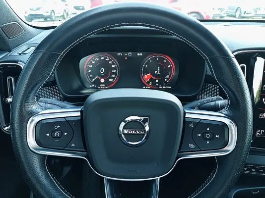 VOLVO XC40 XC40 B4 B R-Design aut
