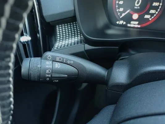 VOLVO XC40 XC40 B4 B R-Design aut