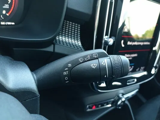 VOLVO XC40 XC40 B4 B R-Design aut