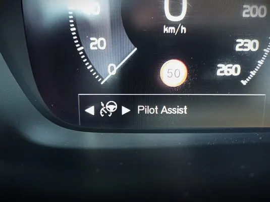 VOLVO XC40 XC40 B4 B R-Design aut