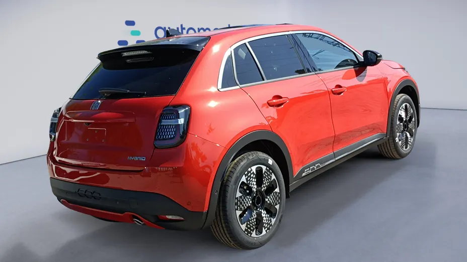 FIAT 600 600 1.2 Turbo Hybrid La Prima eDCT Nowy