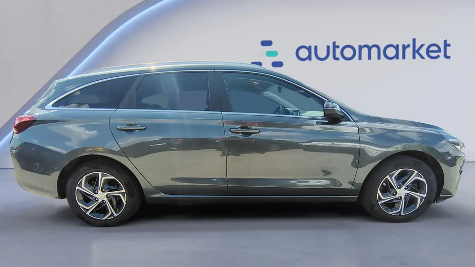 HYUNDAI i30 i30 1.5 DPI Comfort