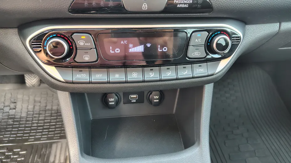 HYUNDAI i30 i30 1.5 DPI Comfort