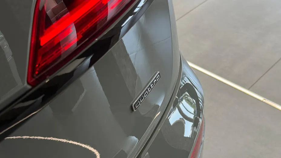 AUDI Q5 Q5 45 TFSI mHEV Quattro S Line S tronic