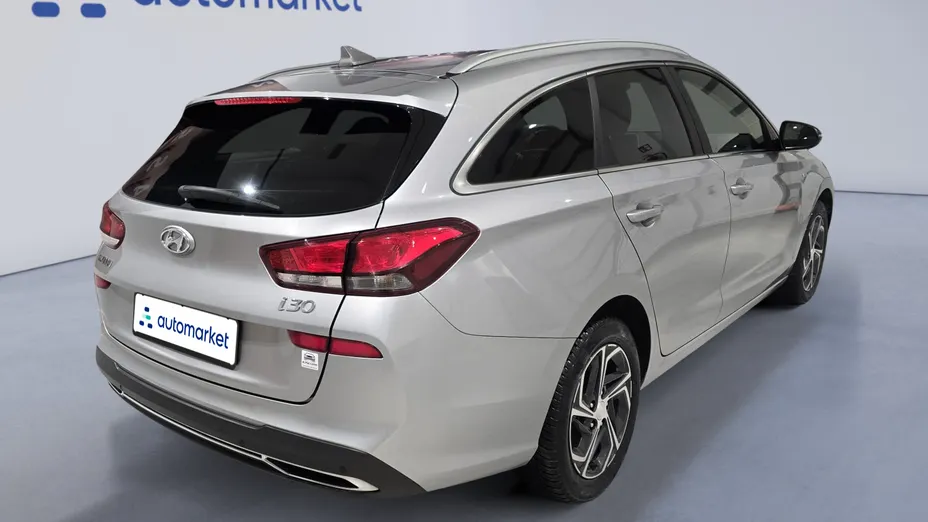 HYUNDAI i30 i30 1.5 T-GDI 48V Smart