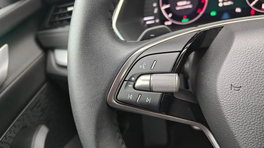 SKODA Octavia Octavia 1.5 TSI mHEV Selection DSG