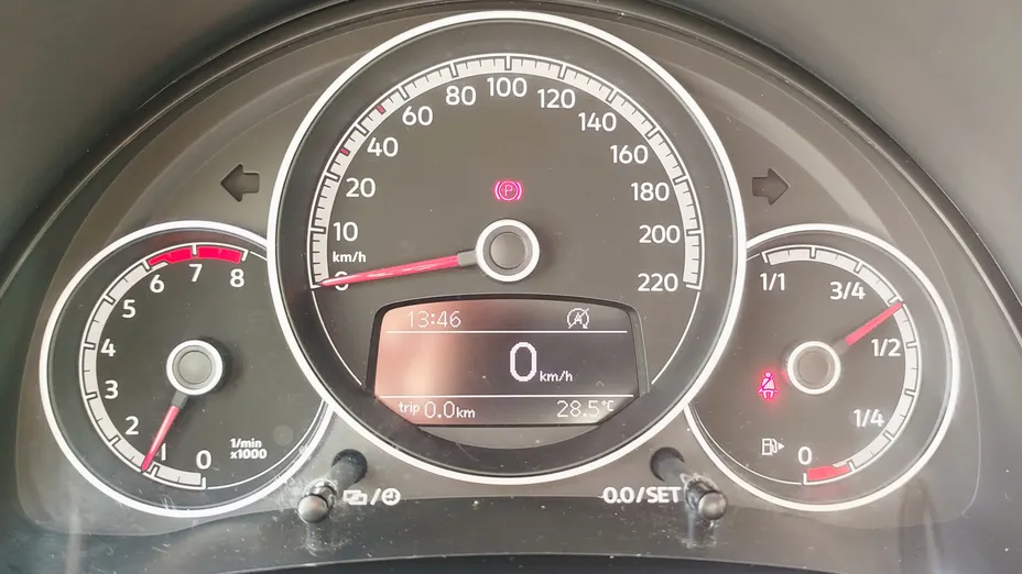 VOLKSWAGEN up! up! 1.0 move up!