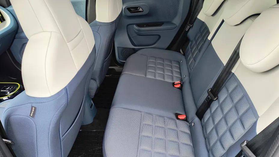 FIAT Grande Panda Grande Panda 1.2 mHEV La Prima eDCT Nowy