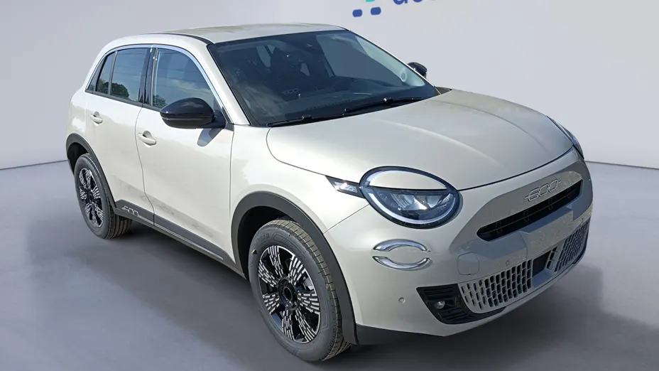 FIAT 600 600 1.2 Turbo Hybrid Pop eDCT Nowy