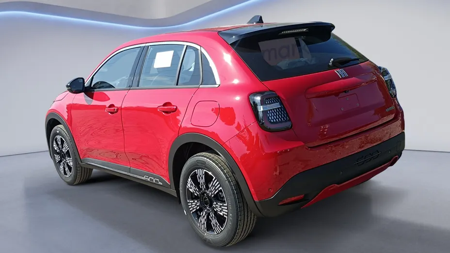 FIAT 600 600 1.2 Turbo Hybrid Pop eDCT Nowy