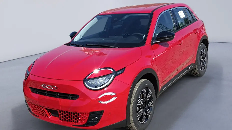 FIAT 600 600 1.2 Turbo Hybrid Pop eDCT Nowy
