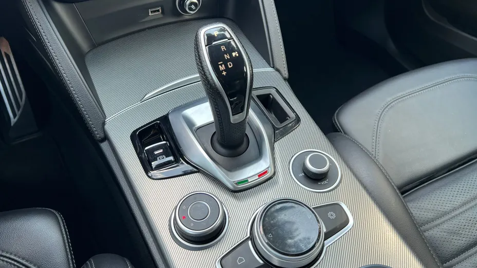 ALFA ROMEO Stelvio Stelvio 2.0 Turbo Veloce Q4 aut