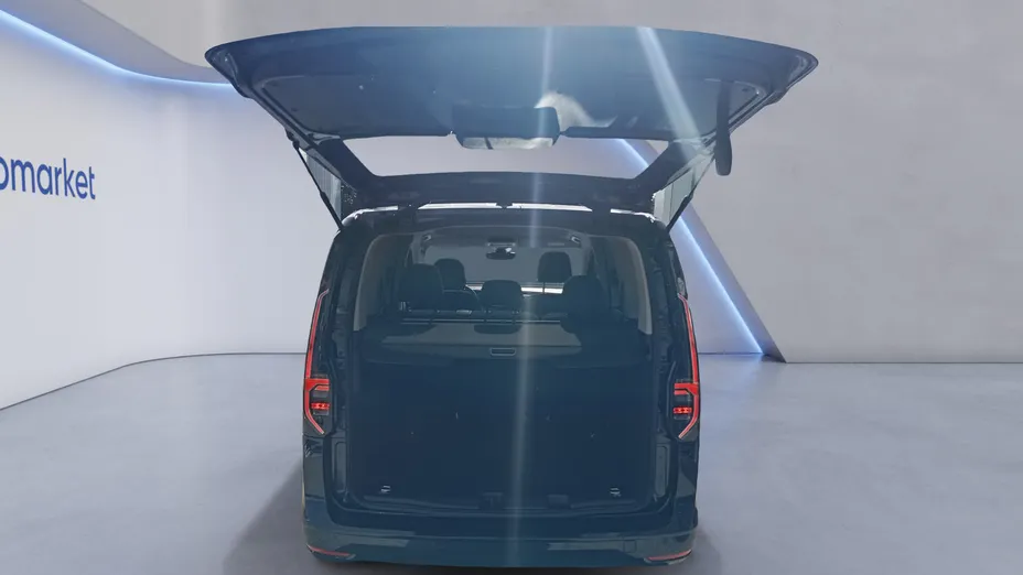 VOLKSWAGEN Caddy osobowy Caddy 1.5 TSI Dark Label Nowy