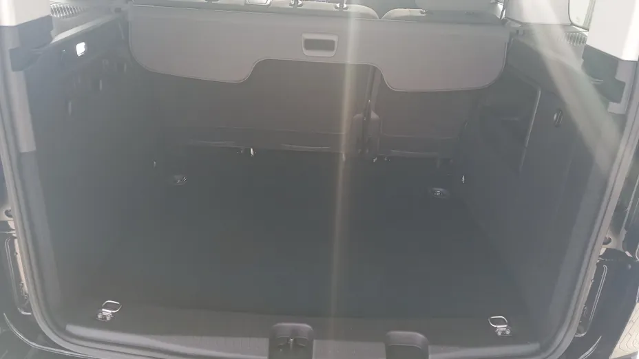 VOLKSWAGEN Caddy osobowy Caddy 1.5 TSI Dark Label Nowy