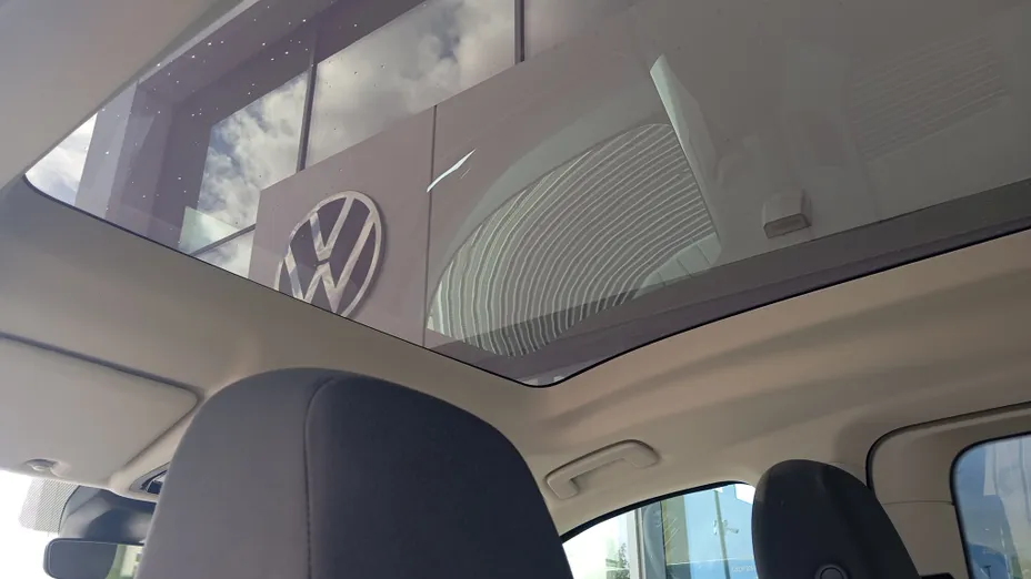 VOLKSWAGEN Caddy osobowy Caddy 1.5 TSI Dark Label Nowy