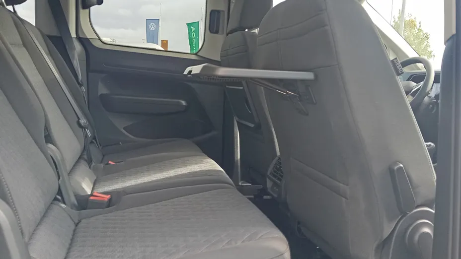 VOLKSWAGEN Caddy osobowy Caddy 1.5 TSI Dark Label Nowy