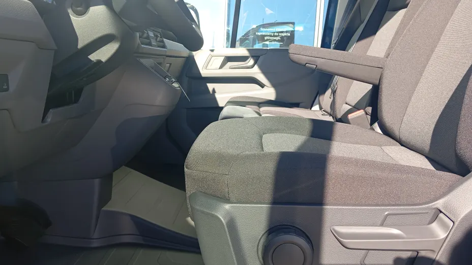 VOLKSWAGEN Crafter Crafter 35 BiTDI (16,4m3) Aut. Nowy