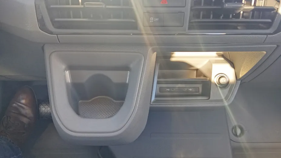 VOLKSWAGEN Crafter Crafter 35 BiTDI (16,4m3) Aut. Nowy