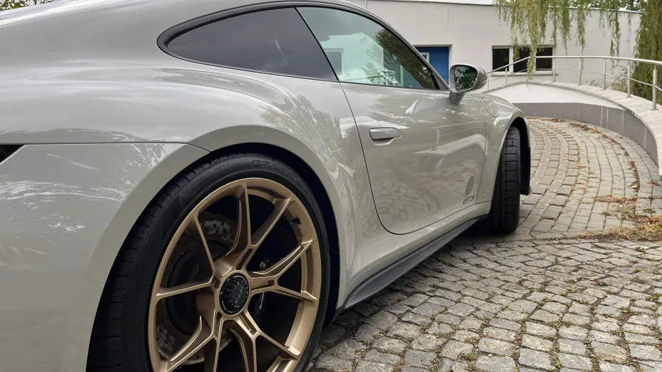 PORSCHE 911 911 GT3