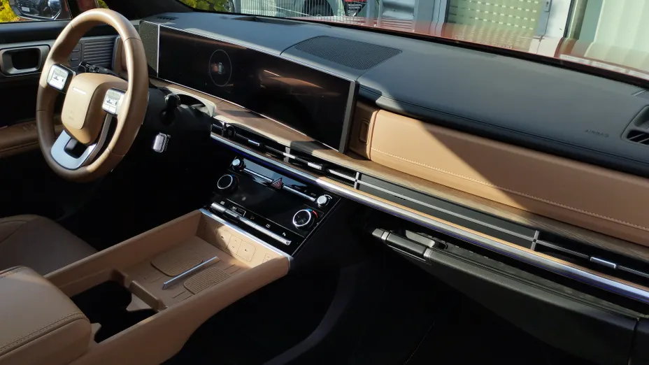 HYUNDAI Santa Fe Santa Fe 1.6 T-GDI HEV Platinum 4WD aut