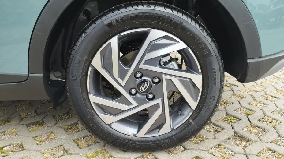 HYUNDAI Bayon Bayon 1.0 T-GDI Modern