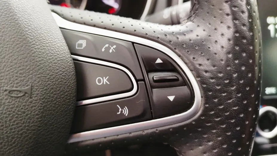 RENAULT Talisman Talisman 1.8 TCe FAP Initiale Paris EDC