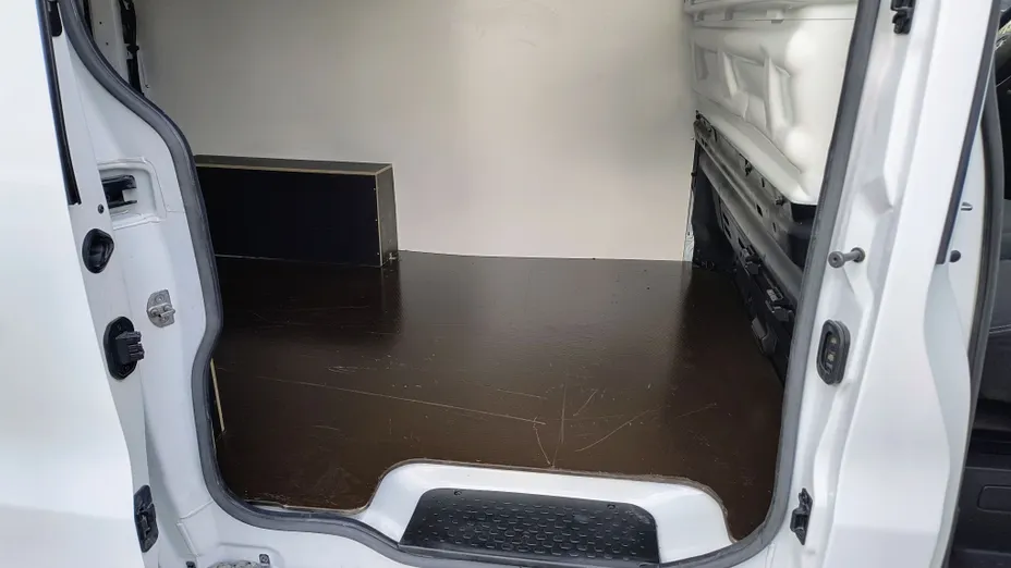 RENAULT Trafic Trafic 2.0 dCi L1H1 Business