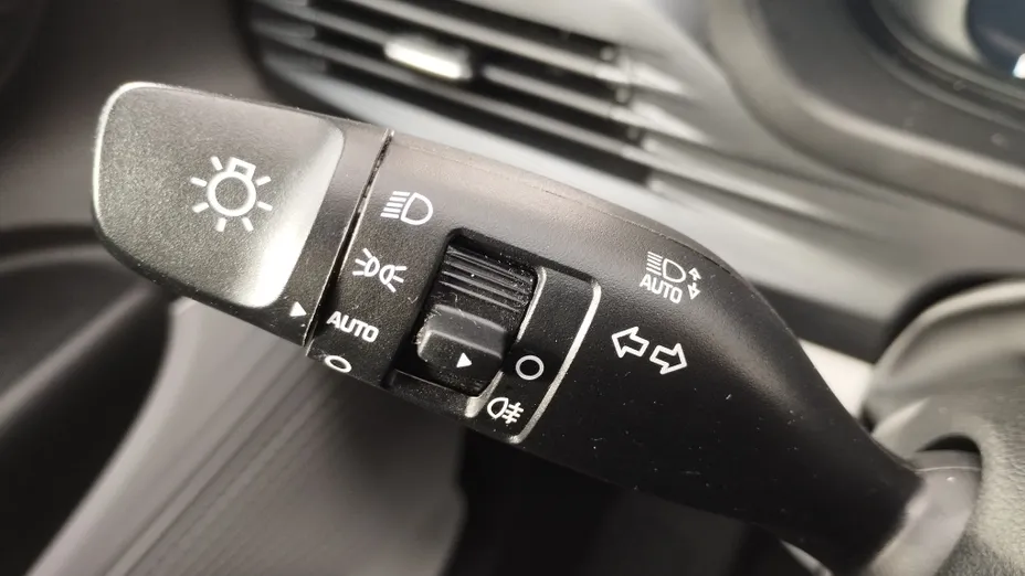 HYUNDAI i20 i20 1.0 T-GDi Modern DCT