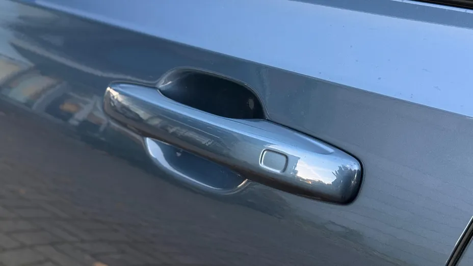 VOLVO S90 S90 T8 AWD Plug-In Hybrid Plus Dark aut