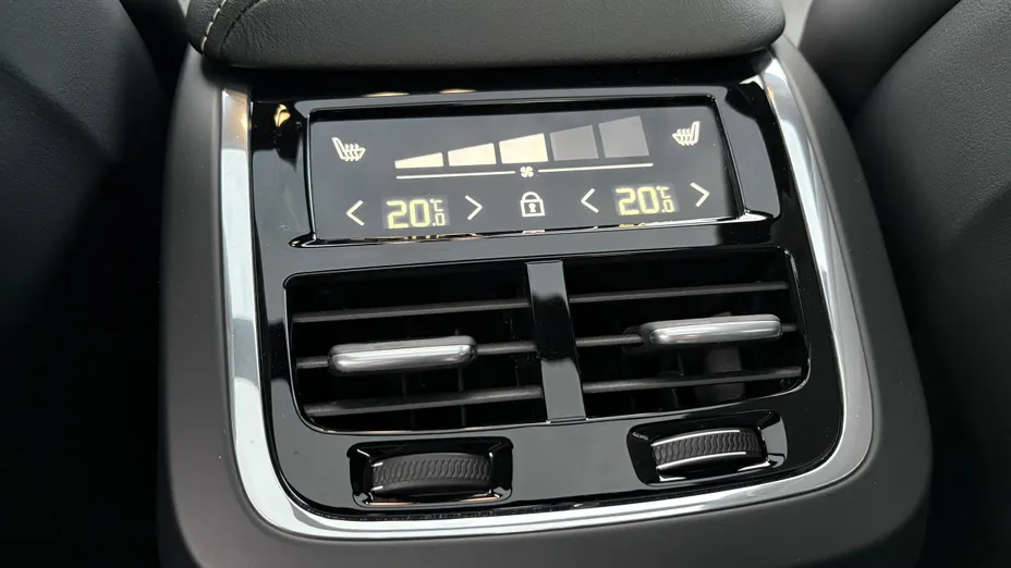 VOLVO S60 S60 B5 B AWD Ultimate Dark aut