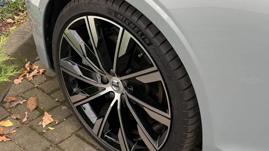 VOLVO S60 S60 B5 B AWD Ultimate Dark aut