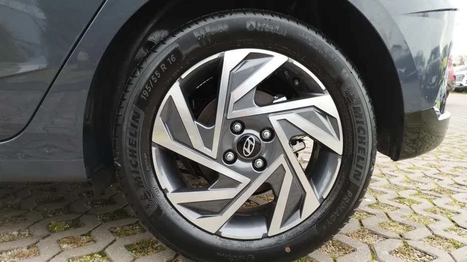 HYUNDAI i20 i20 1.0 T-GDi Modern DCT